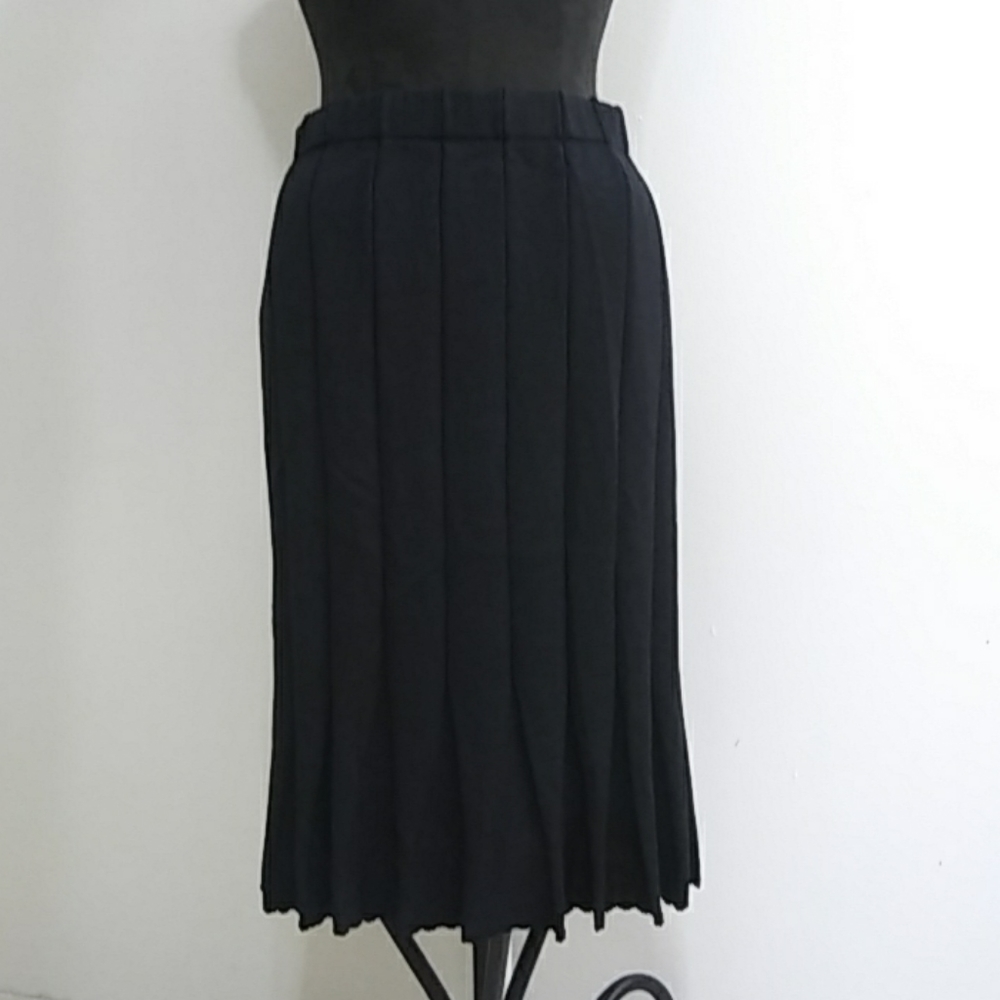 St. John Knit Pleated Skirt